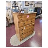Nice 5 Drawer Chest (Not top Contents)