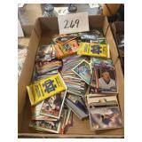 Assorted baseball cards