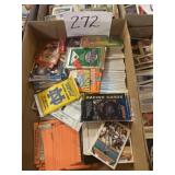 Assorted baseball cards