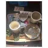 Assorted ceramic items