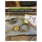 Menï¿½s watches a lot