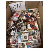 Mix box of hockey cards