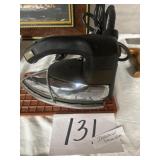 Industrial steam iron