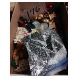 Lot of Christmas items - vintage