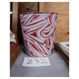 Metal candy cane small can