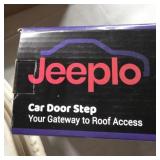 Jeep door hinge step