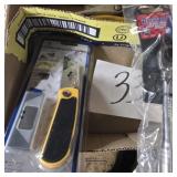 Ratchet and box cutter new