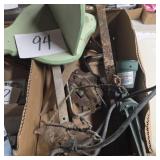Box lot metal pieces lot + light and wood hanger