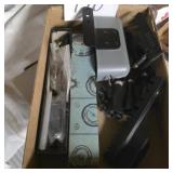 Box lot miscellaneous items