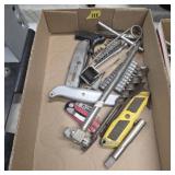 Box lot of miscellaneous
