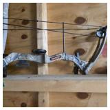 Bear Warrior bow camo real tree archery