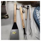 Grill set with wooden handles tongs etc