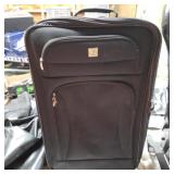 Nice roll along luggage black