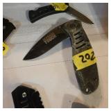 Schrade tough folding knife