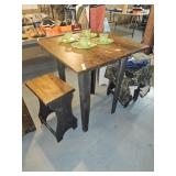 Amish Pub Table w/2 Chairs