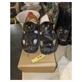 Cloohoo Slipons 8.5