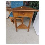 Neat Wood Corner Table w/Drawer