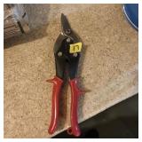 Columbian tin snips sheet metal cut