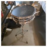 AQUARIAN Hi Velocity drum with tripod and case