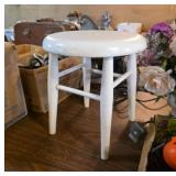 White Wooden Stool with Round Seat
