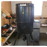 Black Outdoor Deer Feeder With Timer