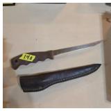 Buck 123 USA Fillet Knife with Leather Sheath