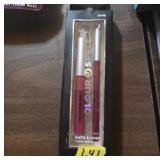 Colour Spell Matte Lipstick Set in Wine Shade