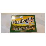 Bachmann PlasticVille #45622 - 2 Story House Bachmann PlasticVille #45622 - 2 Story House