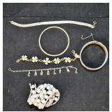 6 Vintage Bracelets