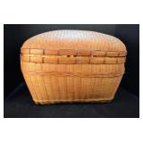 Large Bombay-style basket
