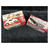 2pcs Vintage Models 