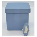 Genuine Sterling Wedgwood Jasperware Ring & Box