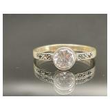 STERLING SILVER RING WHITE STONE SIZE 7