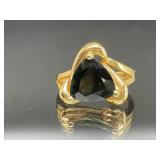 STERLING SILVER RING GREEN STONE SIZE 6