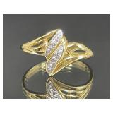 STERLING SILVER RING WHITE STONES SIZE