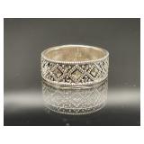 STERLING SILVER RING WITH MARCSITE STONES SIZE 6