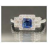 STERLING SILVER RING WITH BLUE AND WHITE STONES SI