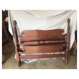 Mahogany Pineapple Poster Bed