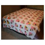 Vintage Hand & Machine Sewn Fan Pattern Quilt