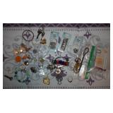 Small Lot of Vintage Costume Jewelry