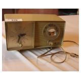 GE Analog Clock & AM Radio - Works