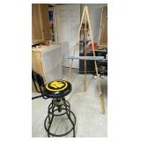 Work Shop Bench w/ Tall Painting Easel