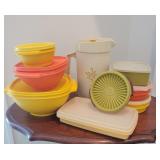 9 Pcs Vintage Tupperware with Lids - Harvest