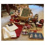 Christmas Décor & Ornaments