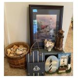 Lighthouse & Beach Décor