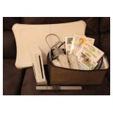Nintendo Wii Gaming System & Accessories - works