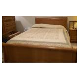 Oak Wooden Frame & Bedding