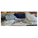 William Sonoma Twin Size Bedding