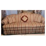 FAIRFIELD Couch Sofa w/ 3 Throw Pillows 77x32x33
