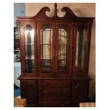 American Drew China Hutch 87x60x170
